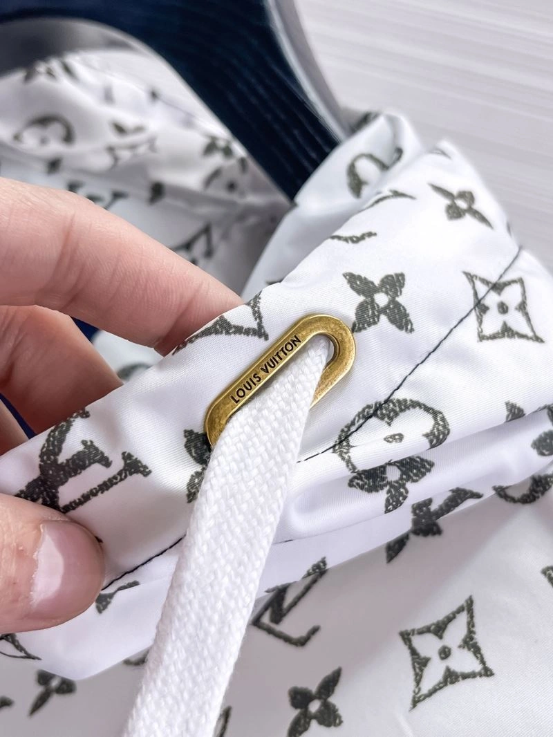 Attractive Louis Vuitton Outwear 133850