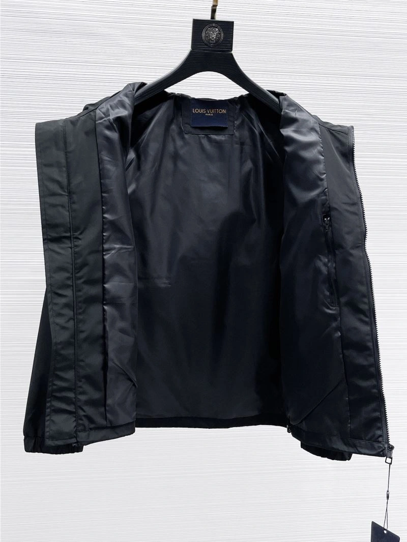 Versatile Louis Vuitton Outwear 133844