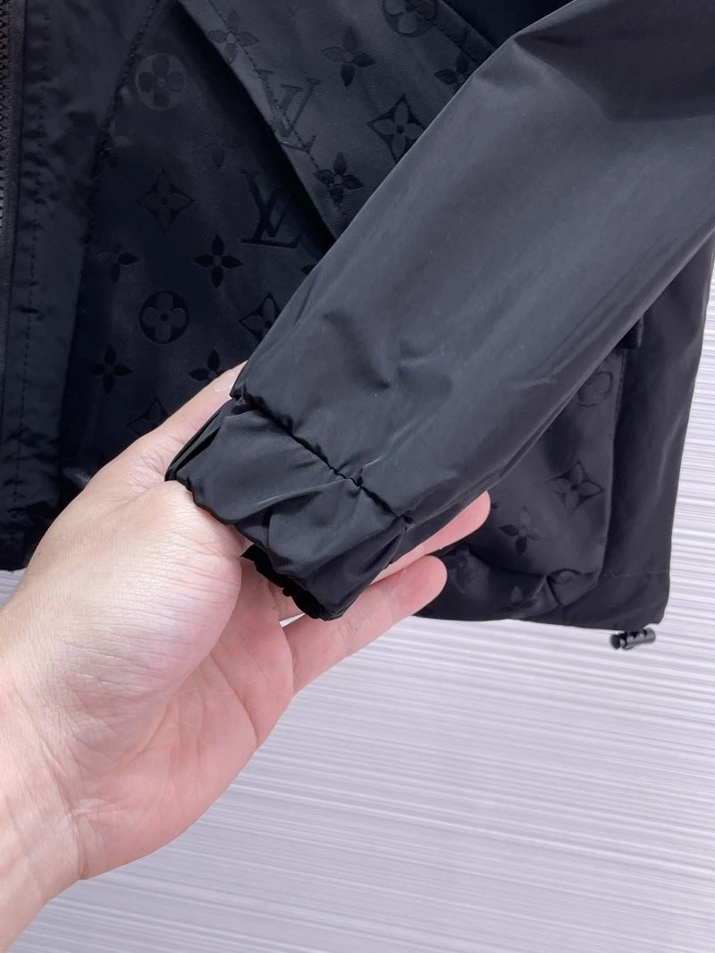Sporty Louis Vuitton Outwear 133840