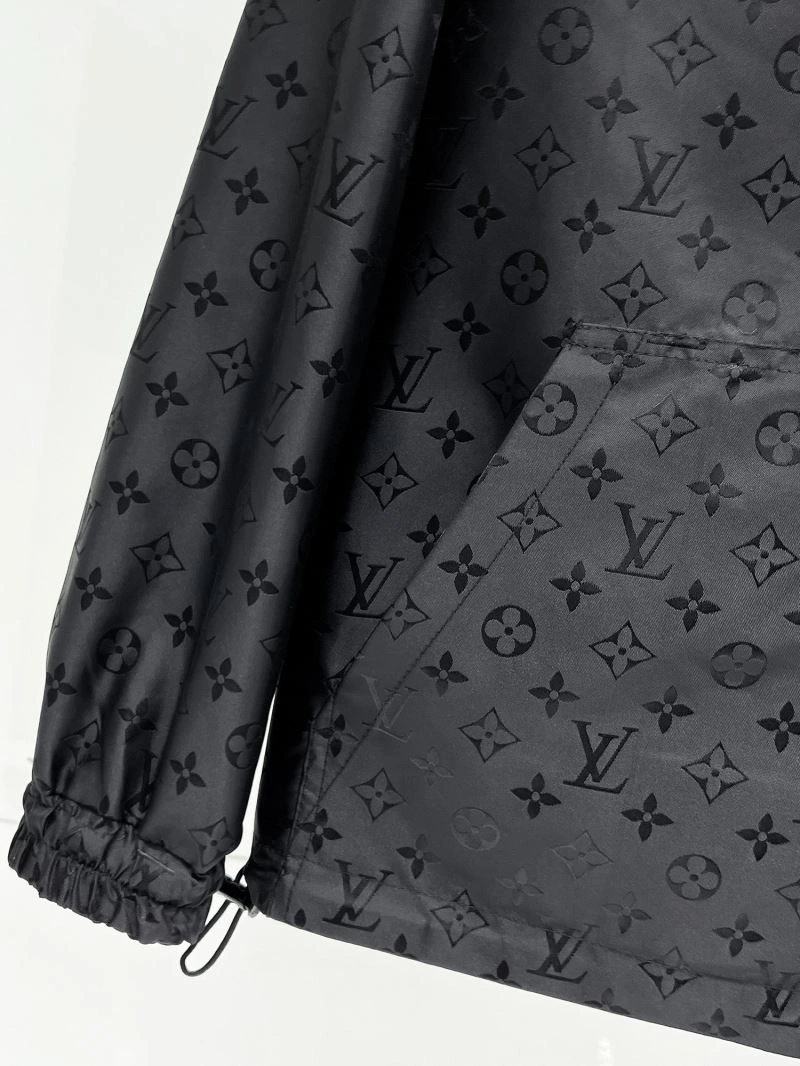 Louis Vuitton Outwear ZipUp 133837