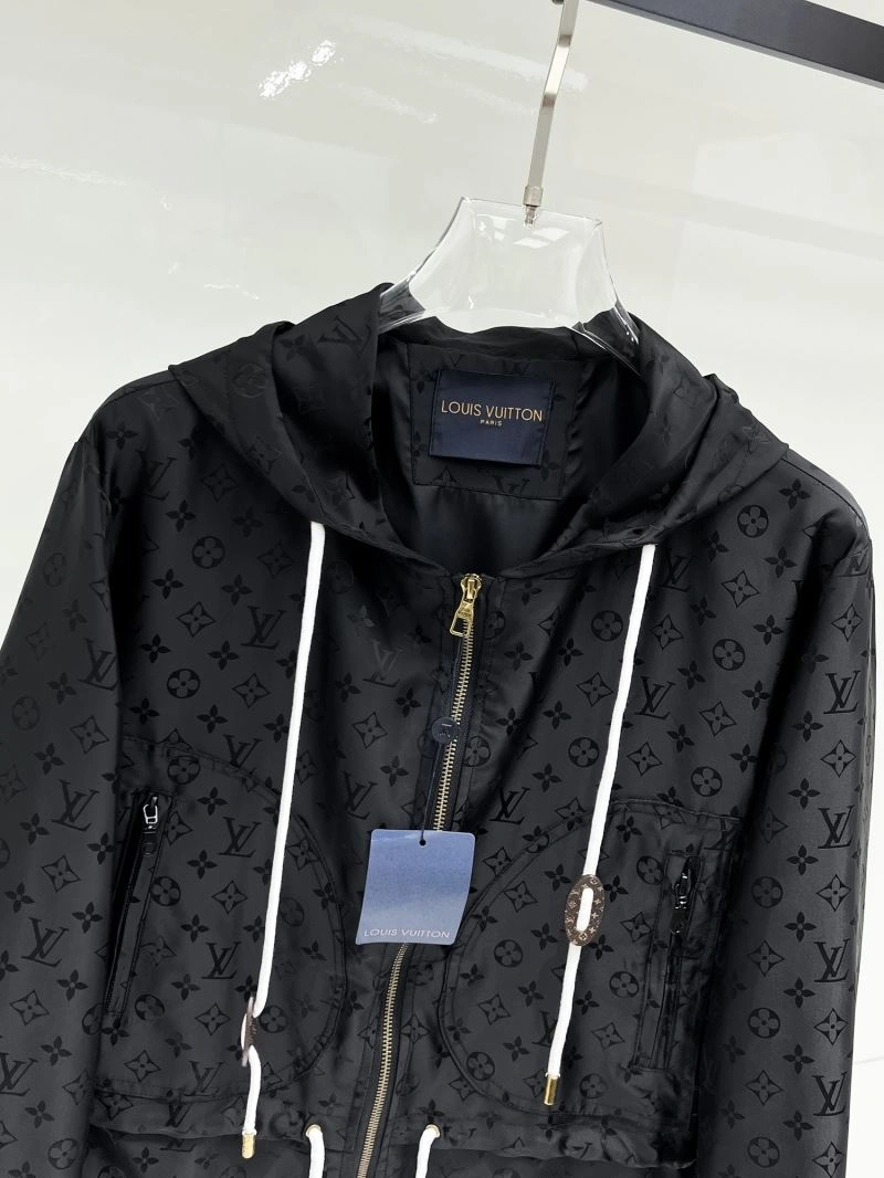 Louis Vuitton Outwear Lightweight 133836