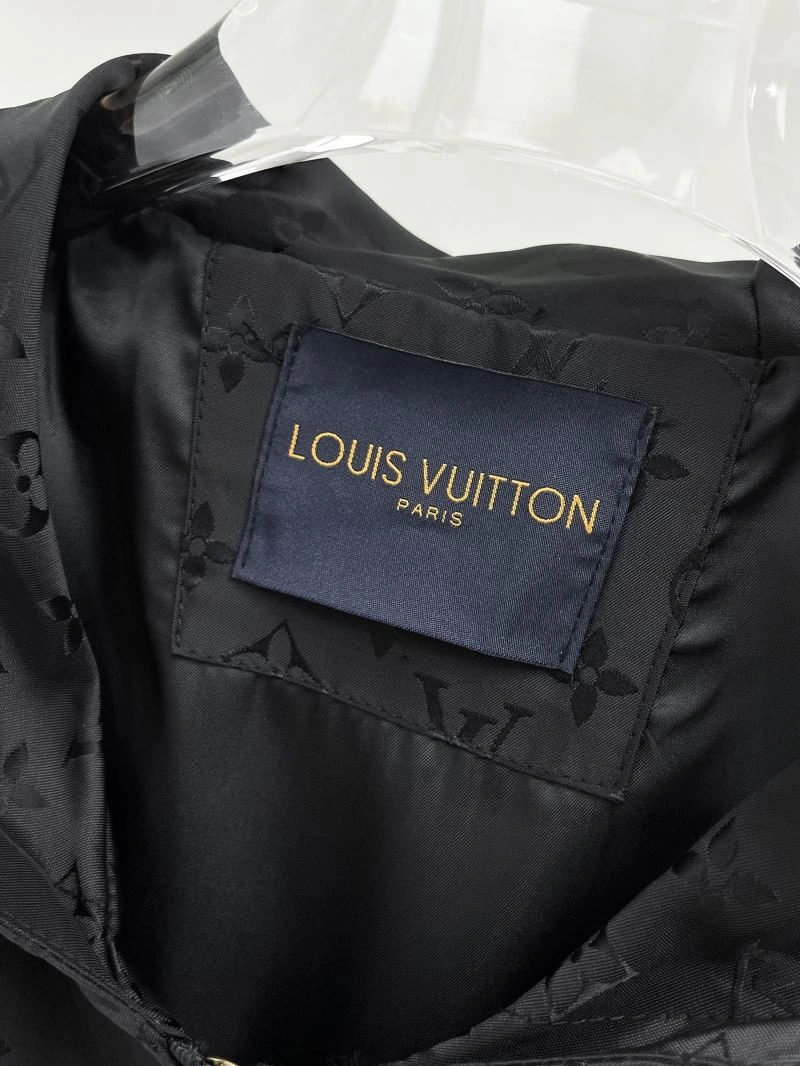 Louis Vuitton Outwear Lightweight 133836