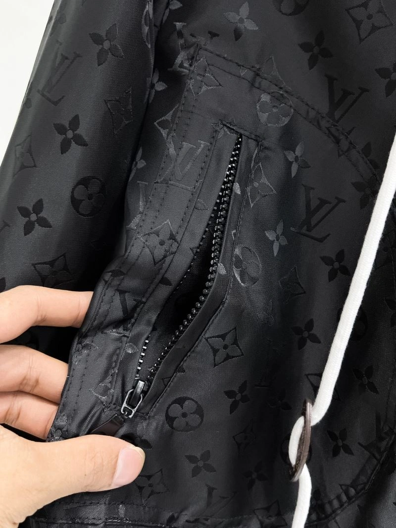 Louis Vuitton Outwear Lightweight 133836
