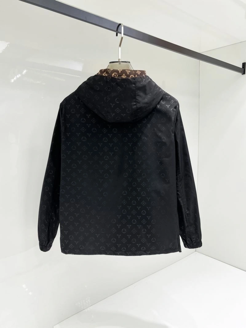 Soft Louis Vuitton Outwear 133811