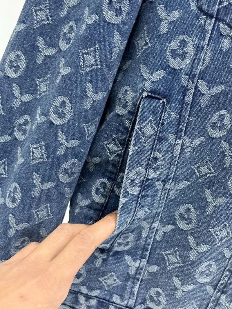 WrinkleFree Louis Vuitton Outwear 133821