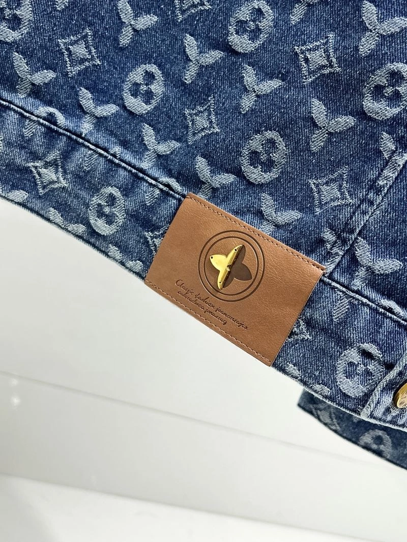 WrinkleFree Louis Vuitton Outwear 133821
