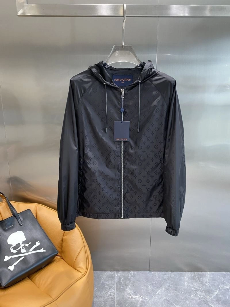 Comfortable Louis Vuitton Outwear 133820