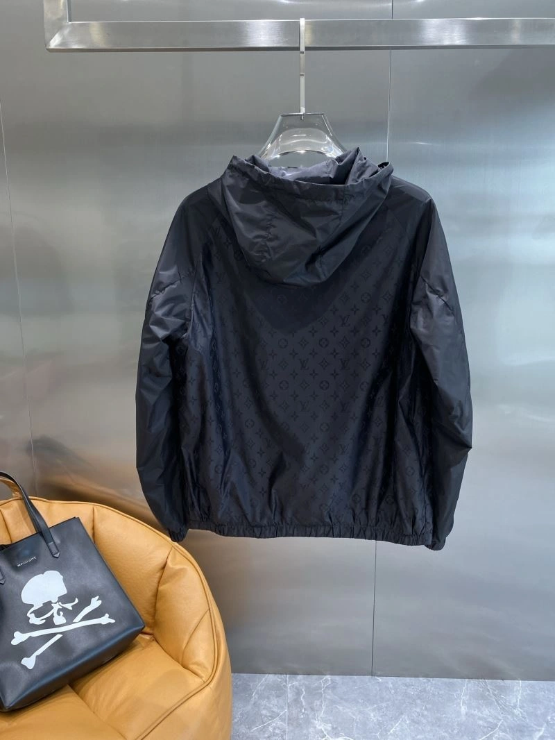 Comfortable Louis Vuitton Outwear 133820
