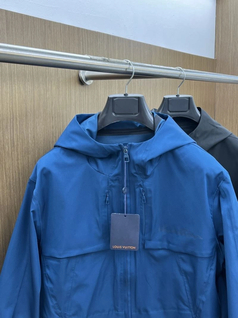 DailyWear Louis Vuitton Outwear 133803