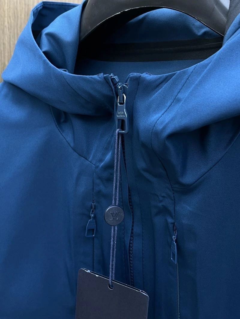 DailyWear Louis Vuitton Outwear 133803