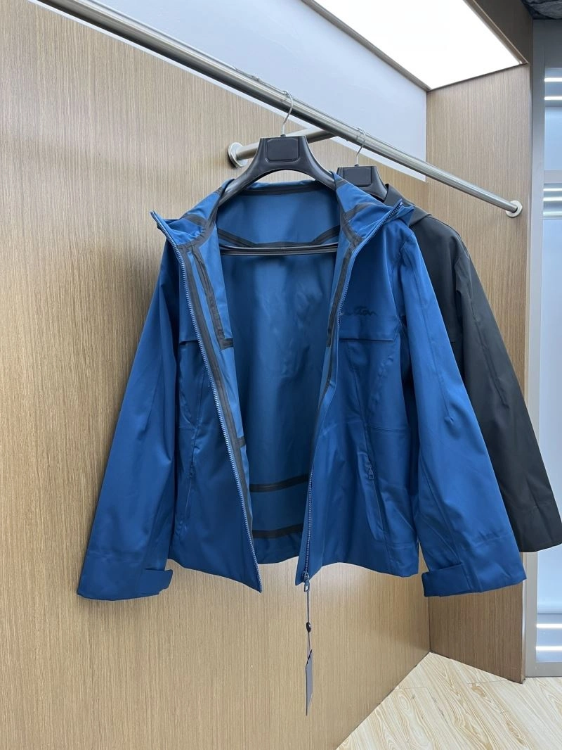 DailyWear Louis Vuitton Outwear 133803