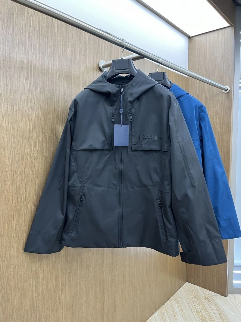 Louis Vuitton Outwear Minimalist 133805