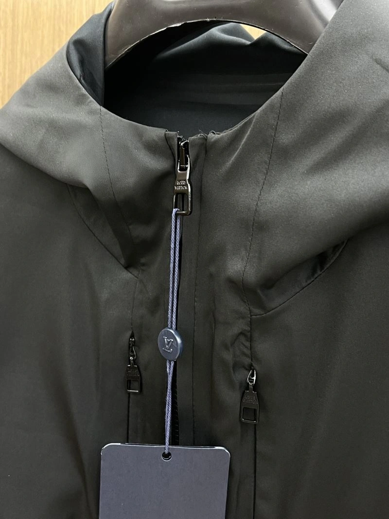 Louis Vuitton Outwear Minimalist 133805