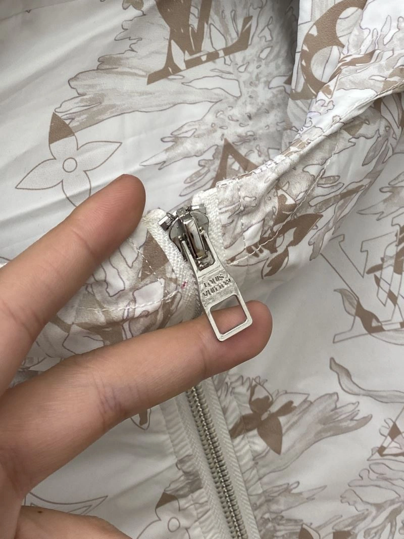 Louis Vuitton Outwear TimelessDesign 133806