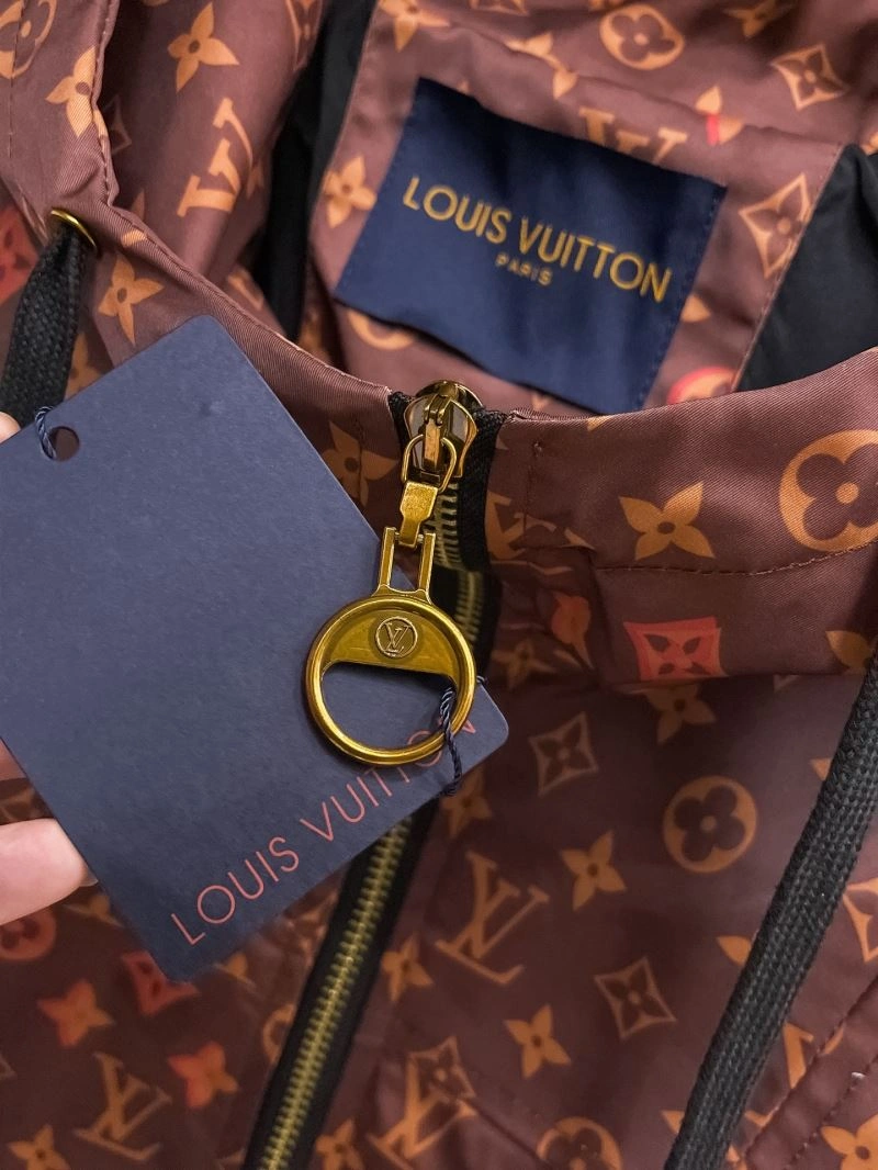 Vibrant Louis Vuitton Outwear 133826