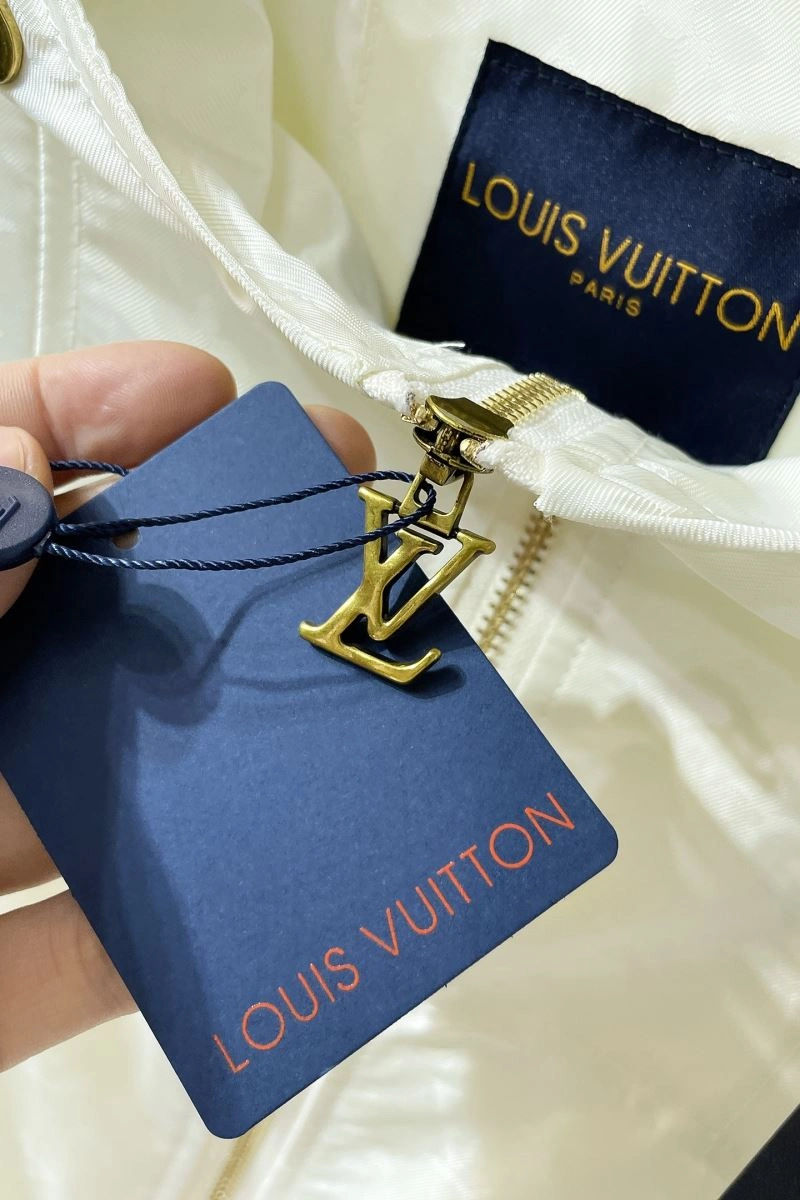 StreetReady Louis Vuitton Outwear 133831