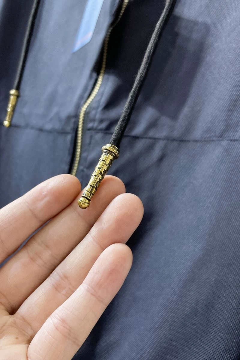 Versatile Louis Vuitton Outwear 133799