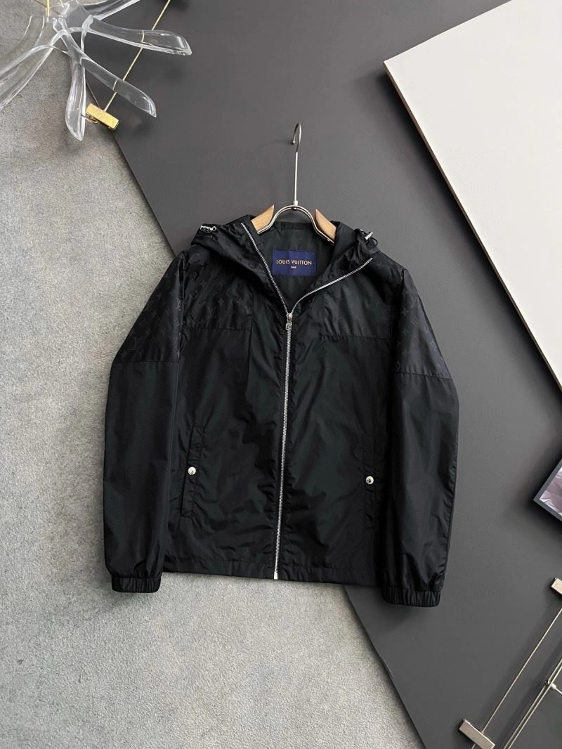 GoodFit Louis Vuitton Outwear 133822