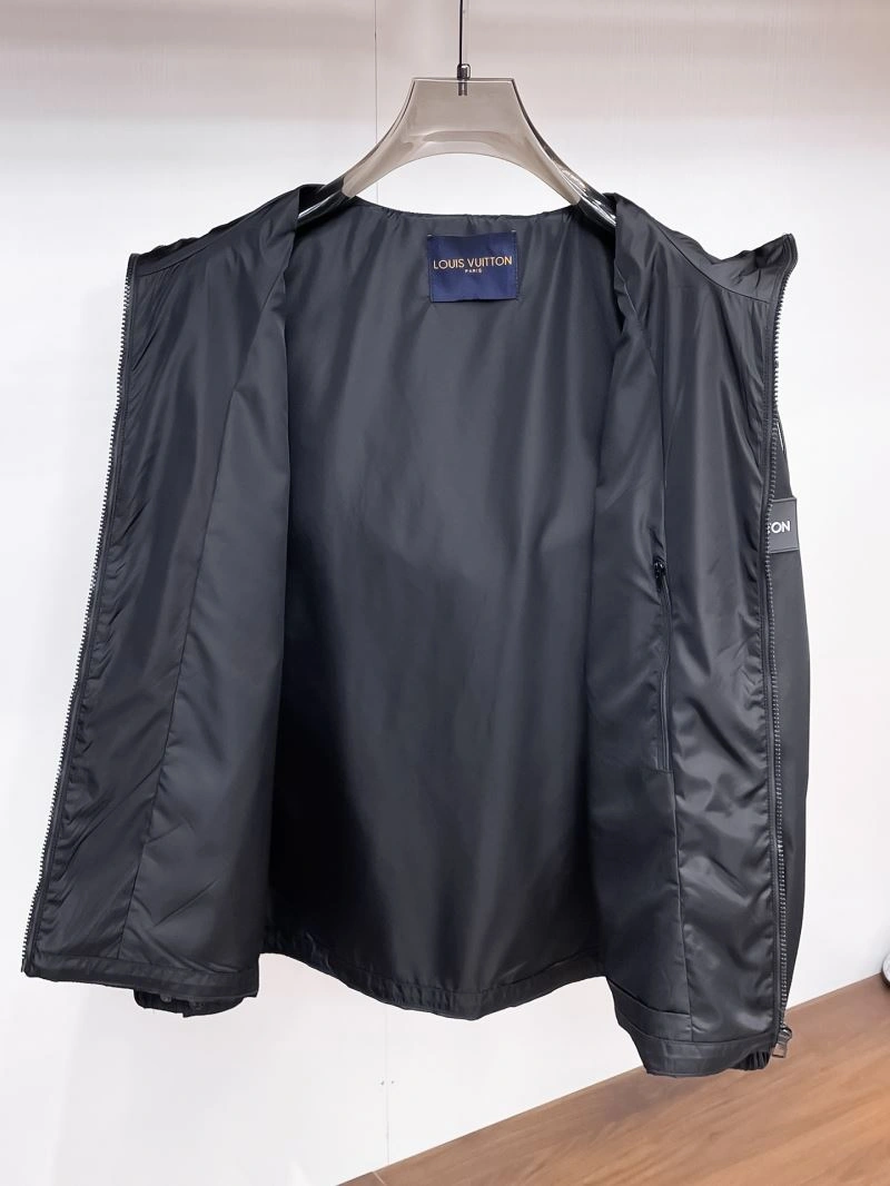 Louis Vuitton Outwear Sophisticated 133832