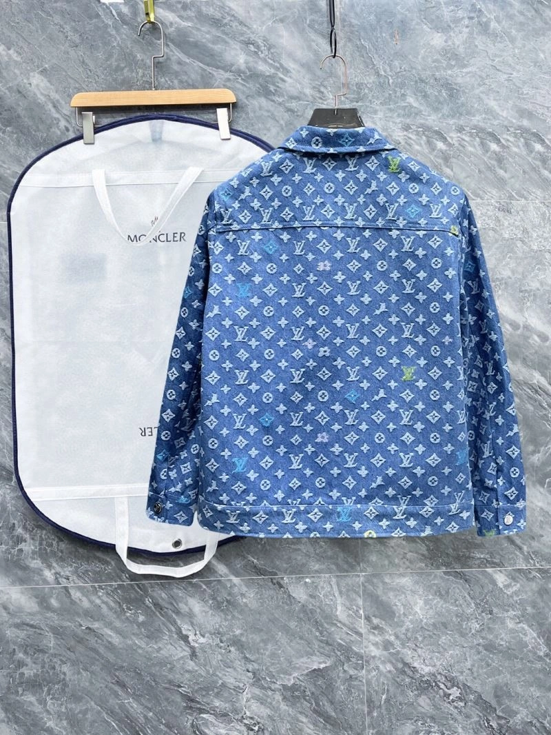 Contemporary Louis Vuitton Outwear 133814