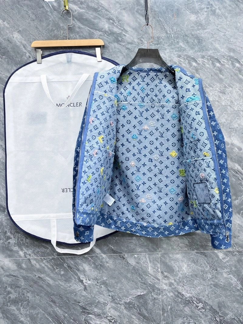 Contemporary Louis Vuitton Outwear 133814