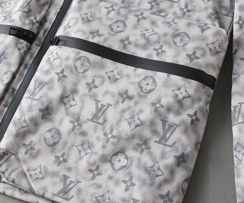 Louis Vuitton Outwear Sporty 133801