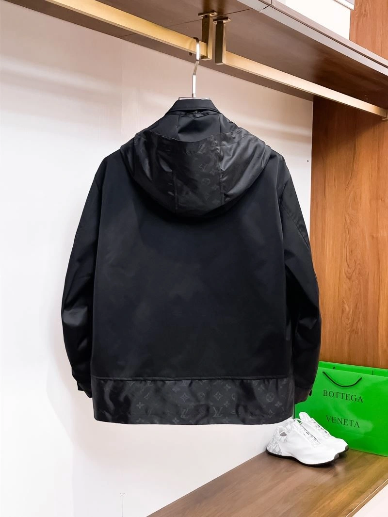 StreetReady Louis Vuitton Outwear 133802