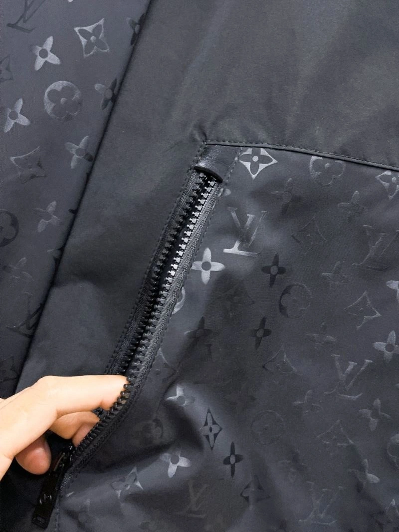 FashionForward Louis Vuitton Outwear 133797