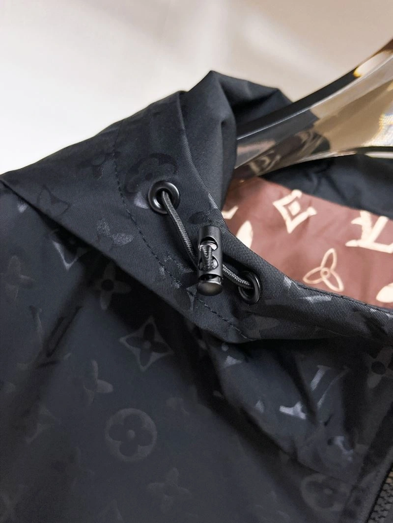 FashionForward Louis Vuitton Outwear 133797