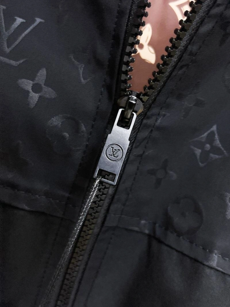FashionForward Louis Vuitton Outwear 133797