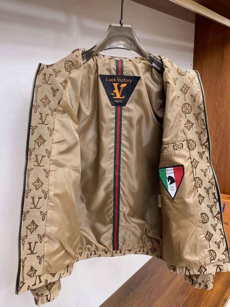 TechFriendly Louis Vuitton Outwear 133767