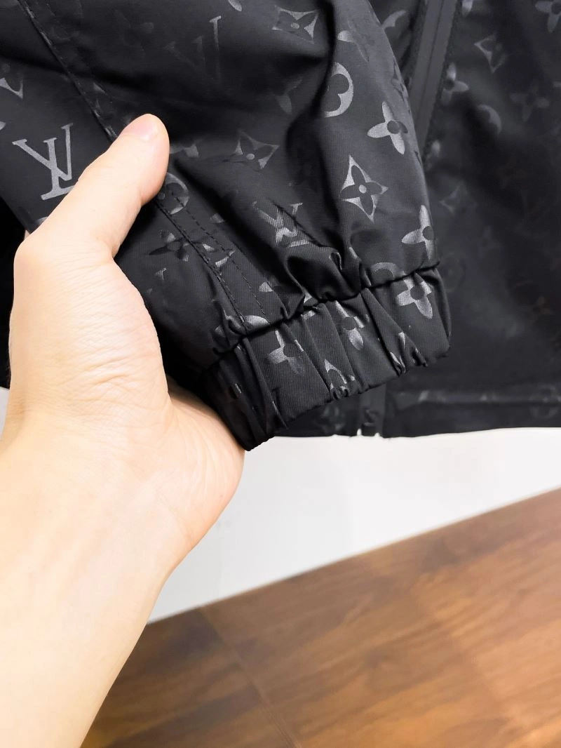Louis Vuitton Outwear Neat 133784
