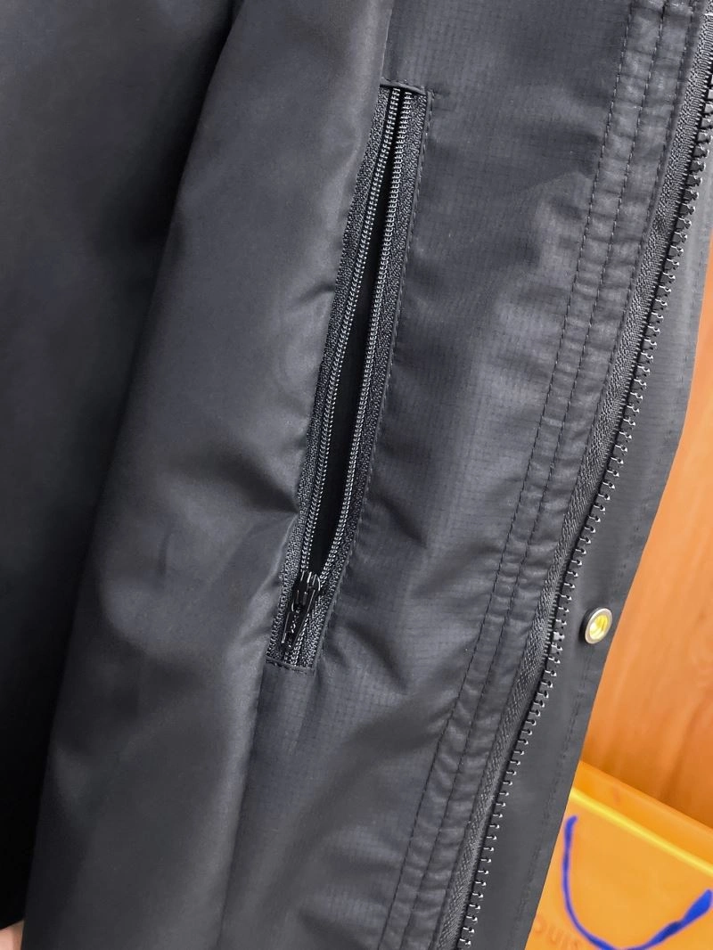 Louis Vuitton Outwear WrinkleFree 133789