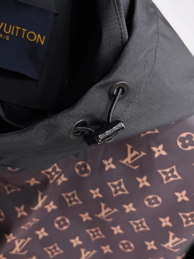 Louis Vuitton Outwear WrinkleFree 133789