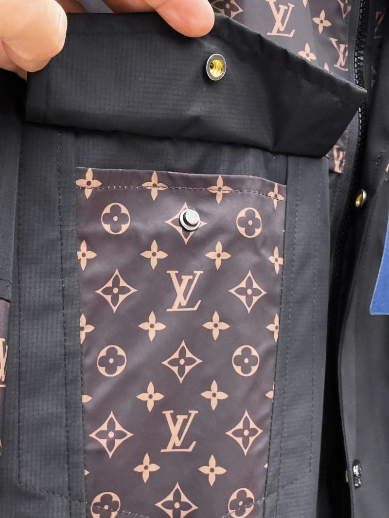 Louis Vuitton Outwear WrinkleFree 133789