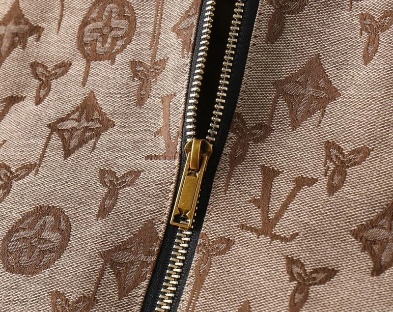 Durable Louis Vuitton Outwear 133782