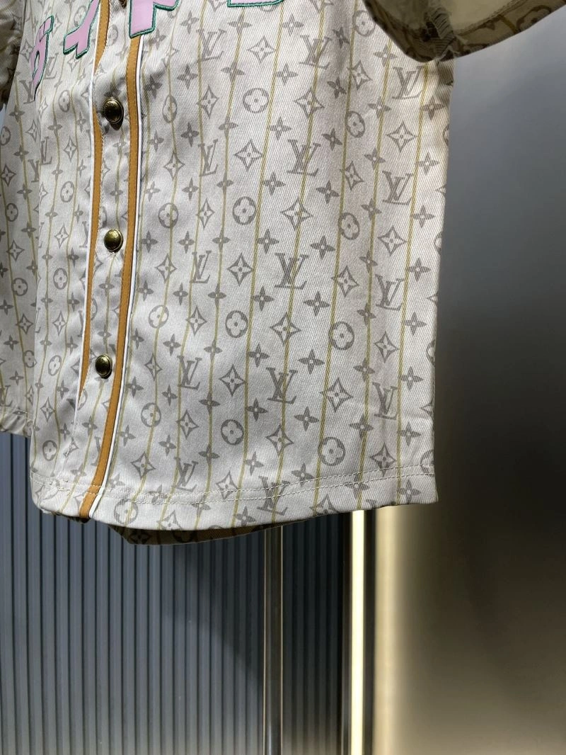 UrbanChic Louis Vuitton Outwear 133780