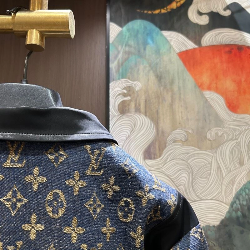Louis Vuitton Outwear WellDesigned 132976