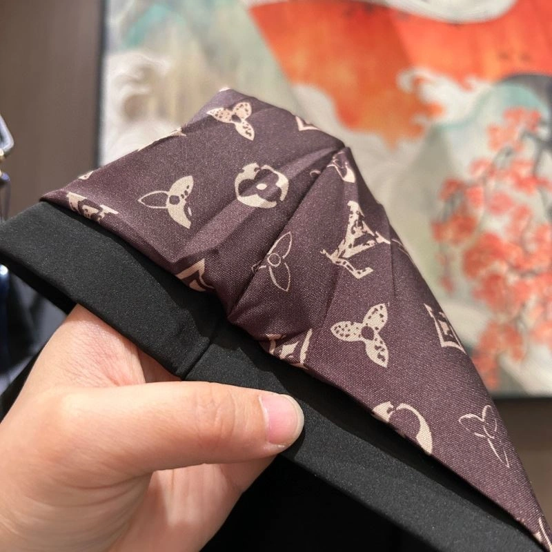 Timeless Louis Vuitton Outwear 132975