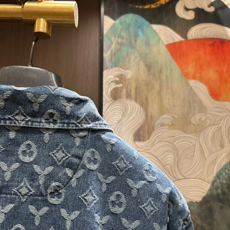 TravelReady Louis Vuitton Outwear 132960