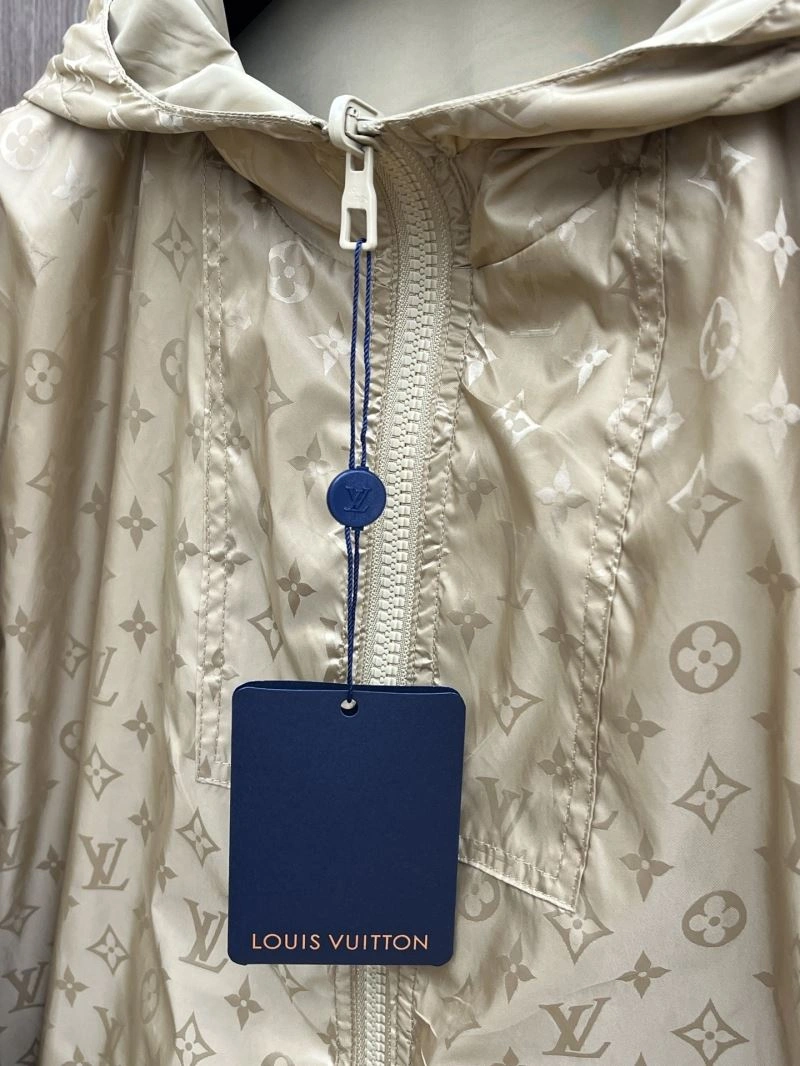 Louis Vuitton Outwear Bold 132951