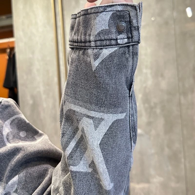 Durable Louis Vuitton Outwear 132955