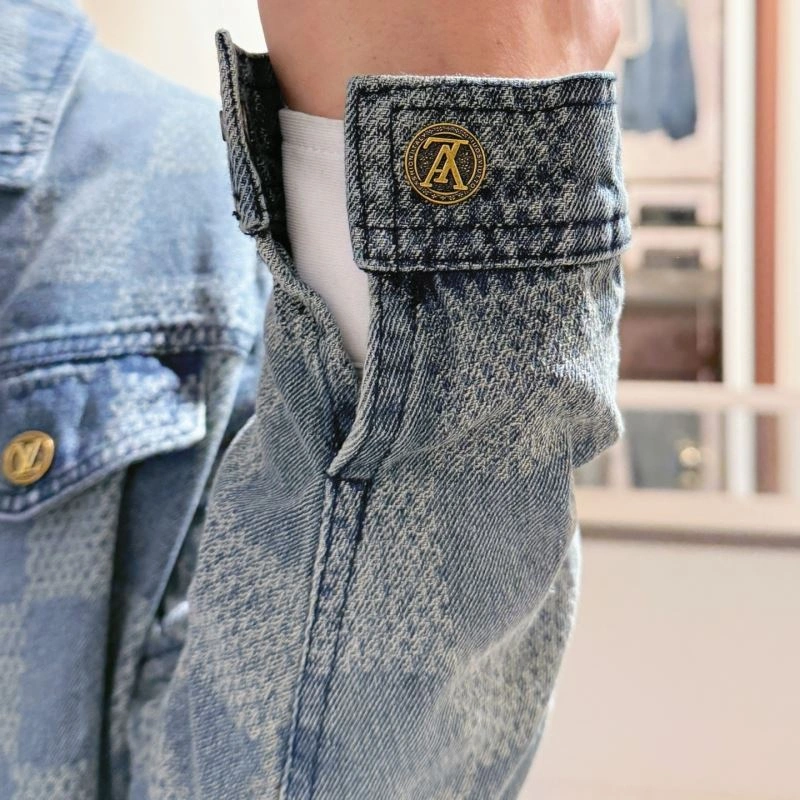 Louis Vuitton Outwear Modern 132973