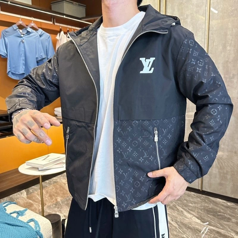 Louis Vuitton Outwear Effortless 132974
