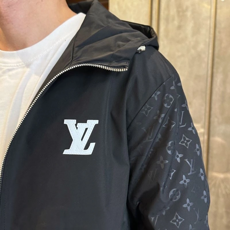 Louis Vuitton Outwear Effortless 132974