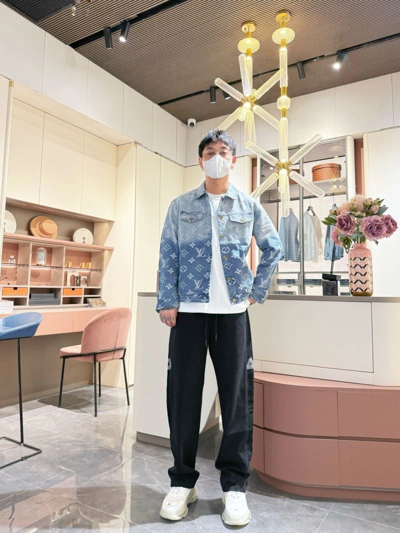 Louis Vuitton Outwear RelaxedFit 132954