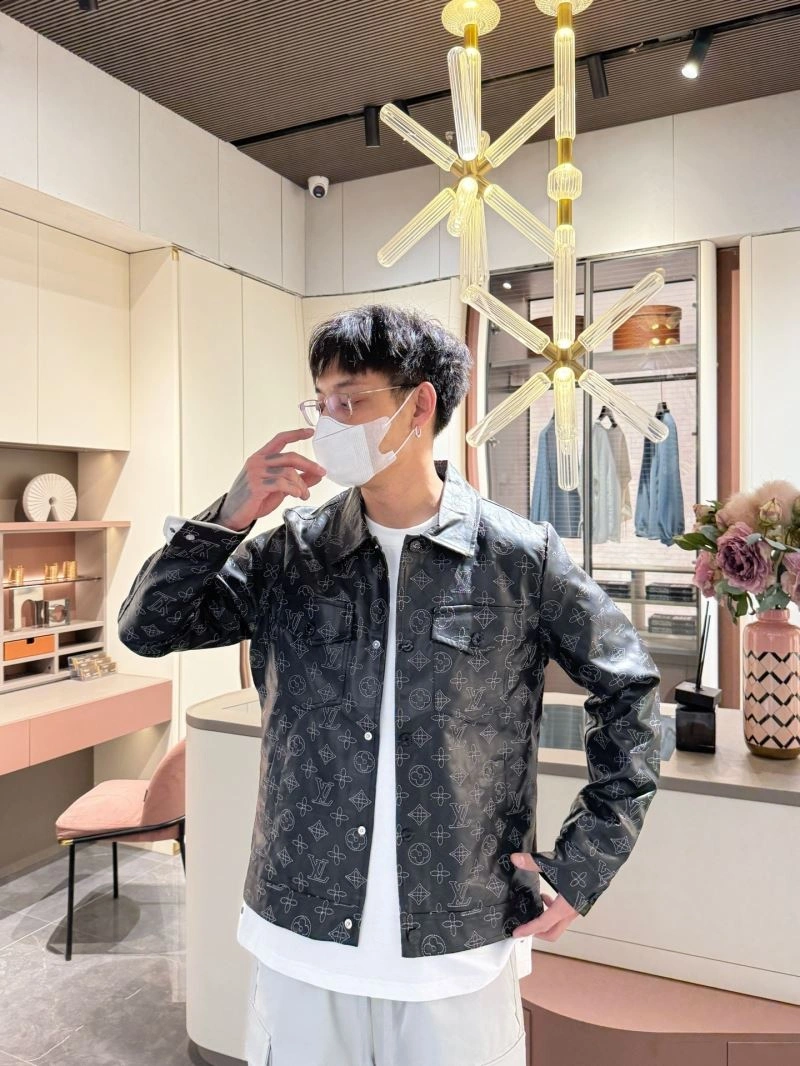 Louis Vuitton Outwear Lightweight 132950