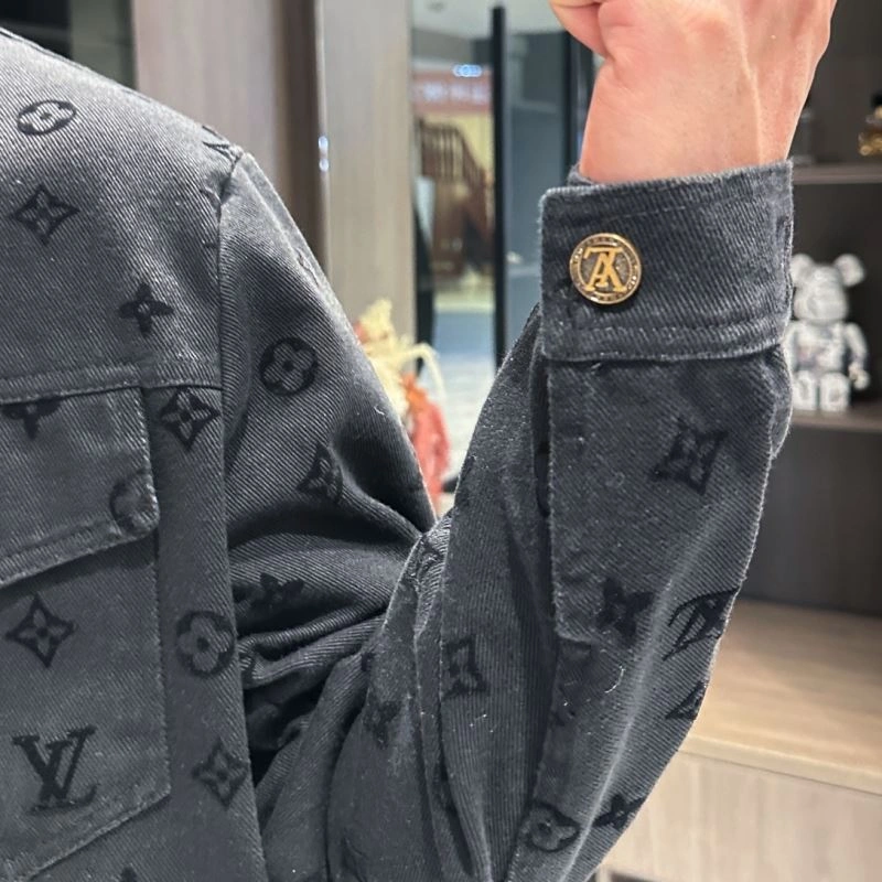 NewStyle Louis Vuitton Outwear 132972