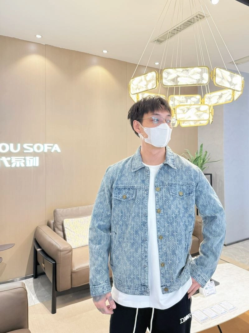 OnTrend Louis Vuitton Outwear 132947