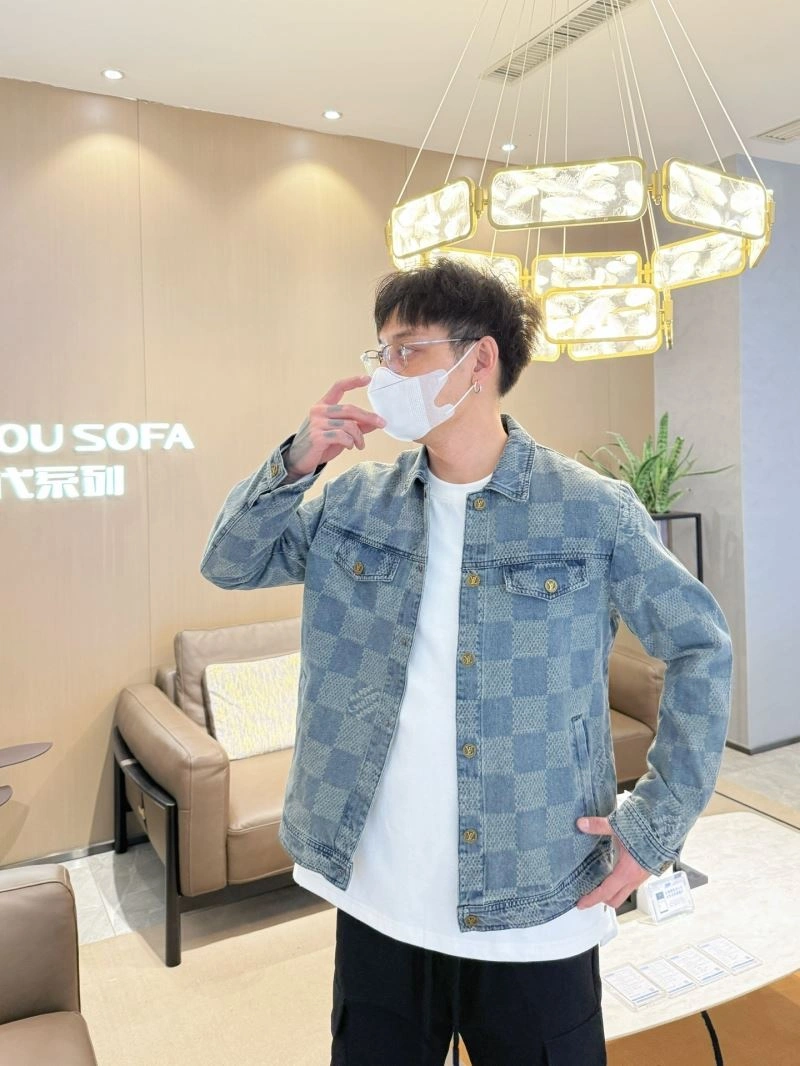 Louis Vuitton Outwear Contemporary 132952
